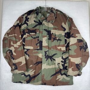 Vintage Military Field Jacket Medium Regular Camo M65 w/ hoodie Mens